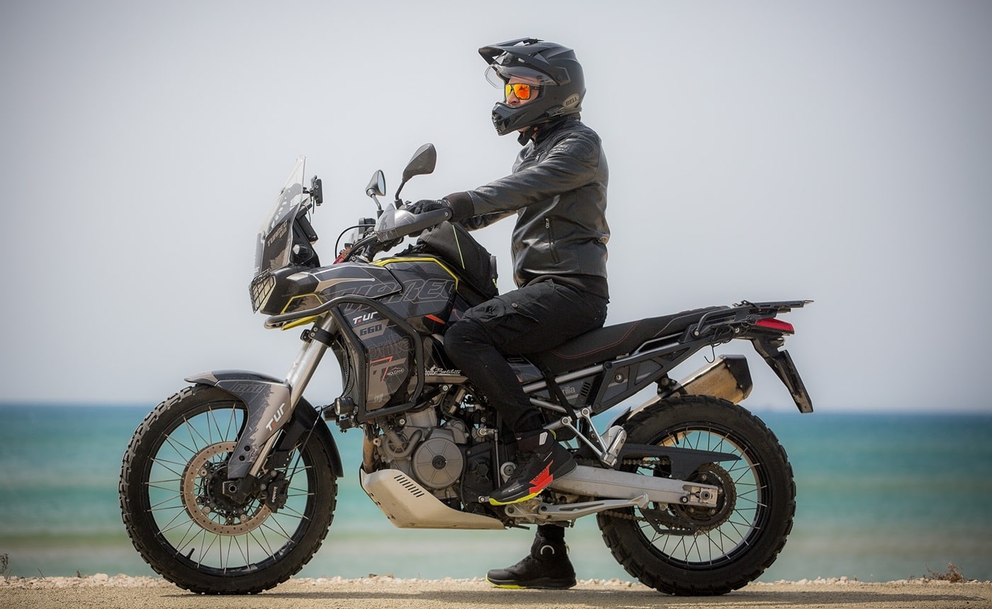 Stratos E-Dry, la scarpa che ridefinisce il significato di techwear