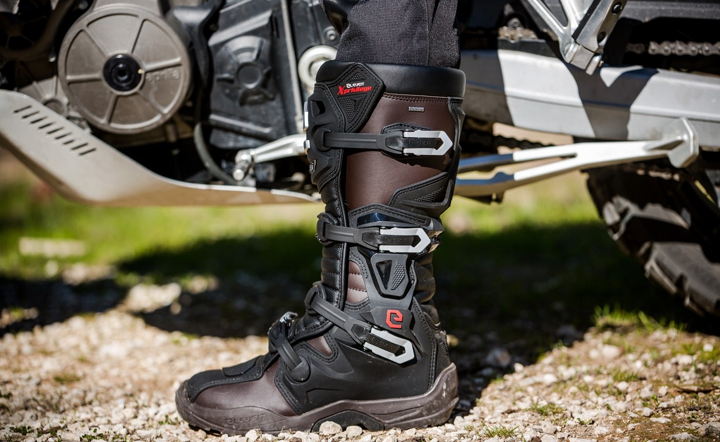 Indossa X PRIVILEGE E-DRY ENDURO e scatena la tua voglia di off road